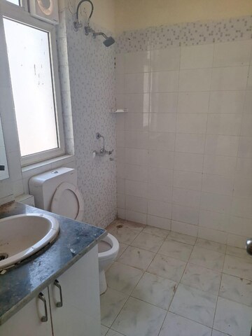Bathroom in 3 BHK Apartment at ILD Grand, Sector 37c – for Rent