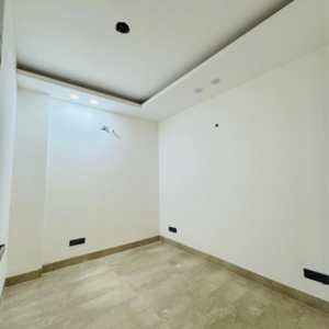 Room in 4 BHK Builder Floor at Ansal API Esencia, Sector 67 – for Sale