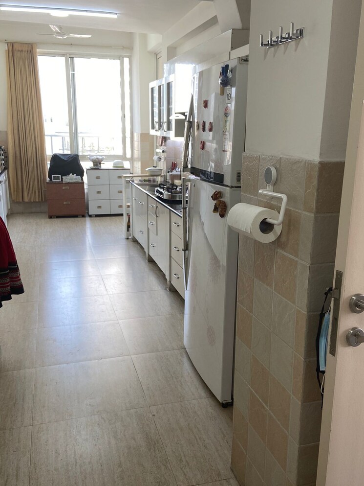 Kitchen, pioneer-park-presidia 5 Bedroom 4937 Sq.Ft. Apartment In Sector 62 Gurgaon 8770739