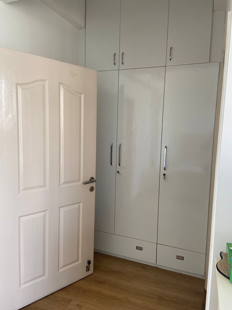 Room, pioneer-park-presidia 5 Bedroom 4937 Sq.Ft. Apartment In Sector 62 Gurgaon 8770739