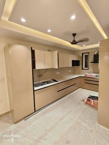 Kitchen in 1 BHK Builder Floor at Sector 23 – for Rent