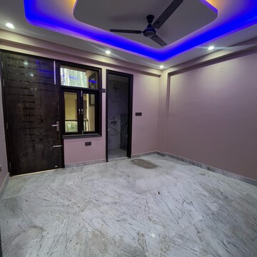 Bedroom in 3 BHK Builder Floor at Chattarpur – for Rent