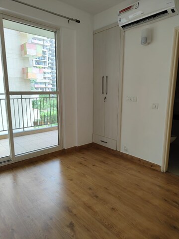 Room in 2 BHK Apartment at Thane West – for Rent