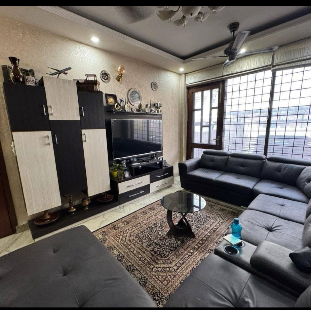 4 BHK + Extra Room Builder Floor For Sale in Unitech South City II