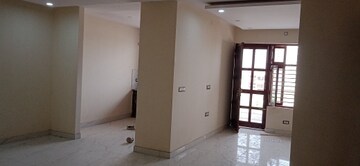 Room in 3 BHK Builder Floor at Sector 75 – for Sale