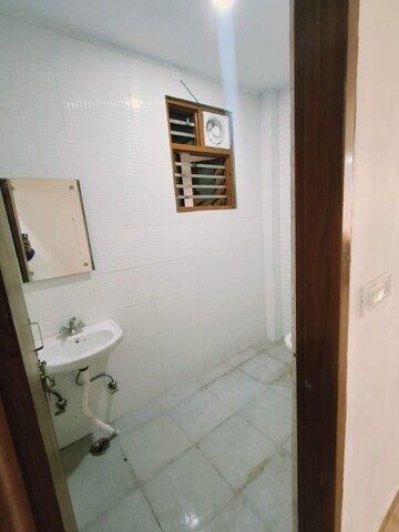 Attached Bathroom in 2 BHK Apartment at Saket – for Rent