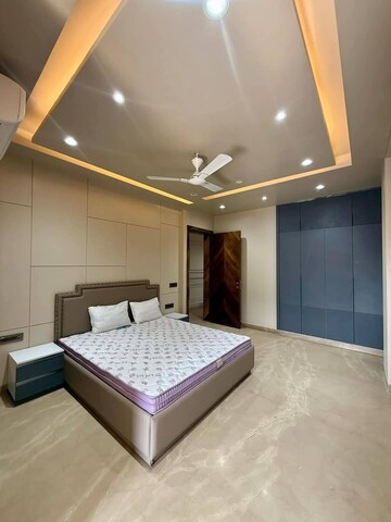 Bedroom in 1.5 BHK Builder Floor at Sector 23 – for Rent