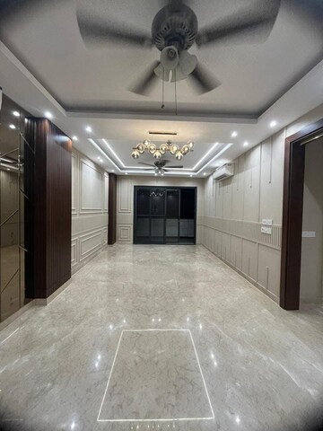 Building Lobby in 2 BHK Builder Floor at Sector 23 – for Rent