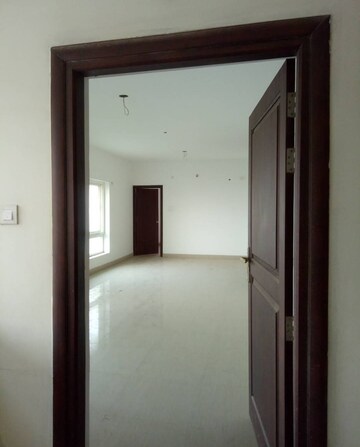 Room in 4 BHK Apartment at Gachibowli – for Rent