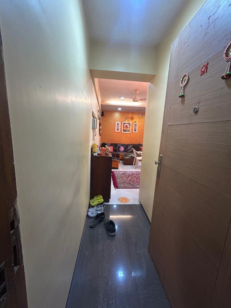 undefined, riddhi-tower 2 Bedroom 1000 Sq.Ft. Apartment In Malad East Mumbai 8770899