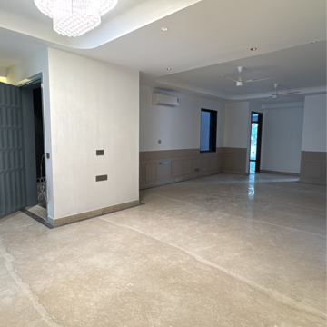 Living Room in 4 BHK Builder Floor at Ansal Sushant Lok I, Sector 43 – for Sale