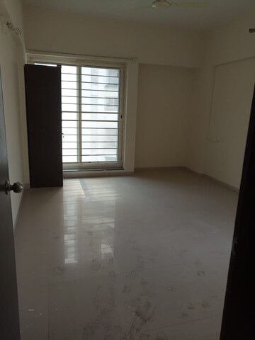 Bedroom in 3 BHK Apartment at Shivtirth Nagar – for Rent