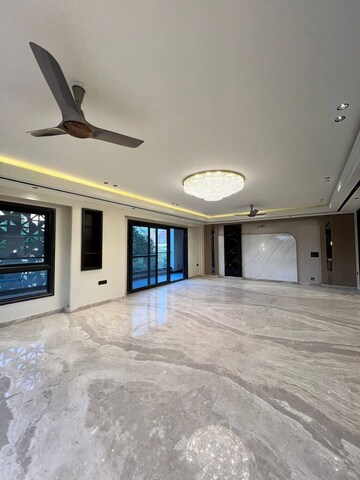 Building Lobby in 2 BHK Builder Floor at Sector 23 – for Rent