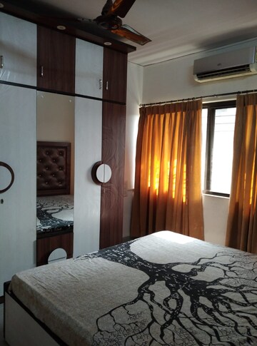 Bedroom in 2 BHK Apartment at Chembur – for Rent