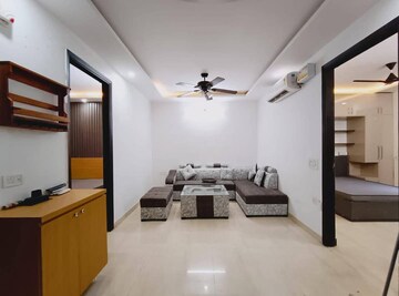 Living Room in 3 BHK Builder Floor at Sector 23 – for Rent
