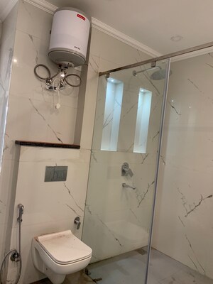 3 BHK Builder Floor For Sale in BPTP Amstoria Country Floor, Sector 102