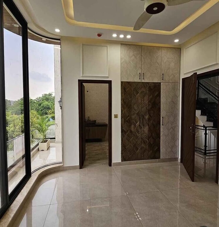 Room, whitefield road 2 Bedroom 1500 Sq.Ft. Villa In Whitefield Road Bangalore 8770996