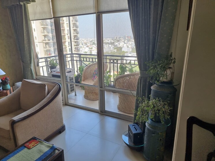 Balcony, dlf-regency-park-ii 3 Bedroom 1550 Sq.Ft. Apartment In Sector 27 Gurgaon 8771007