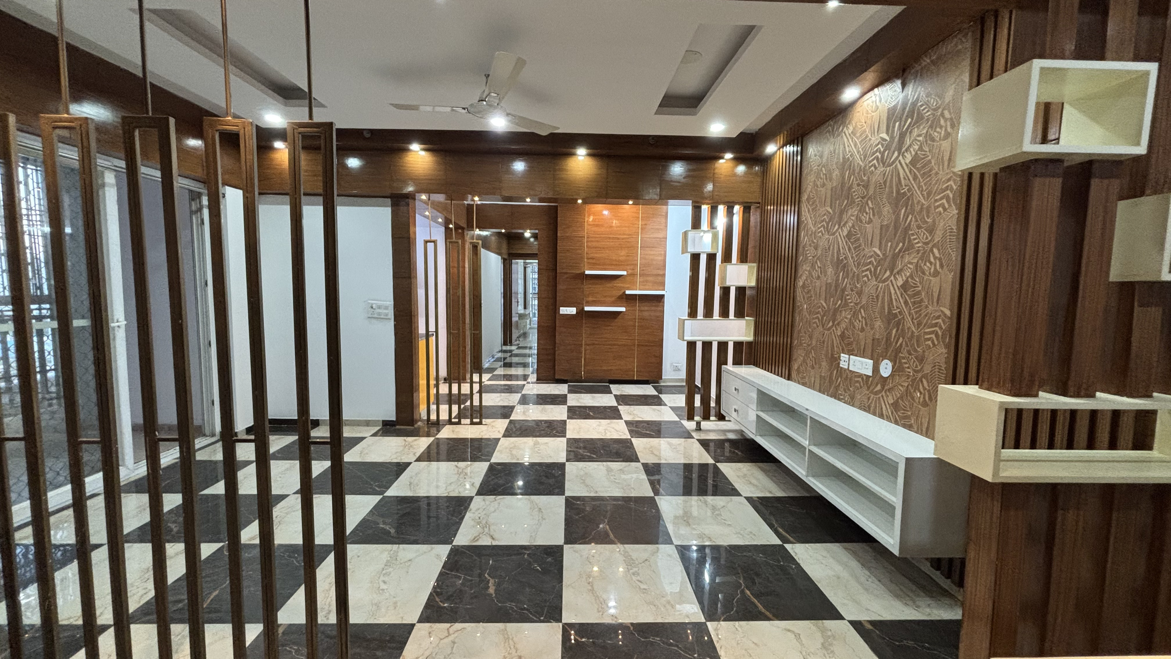 3.5 BHK Apartment For Sale in Nirala Estate