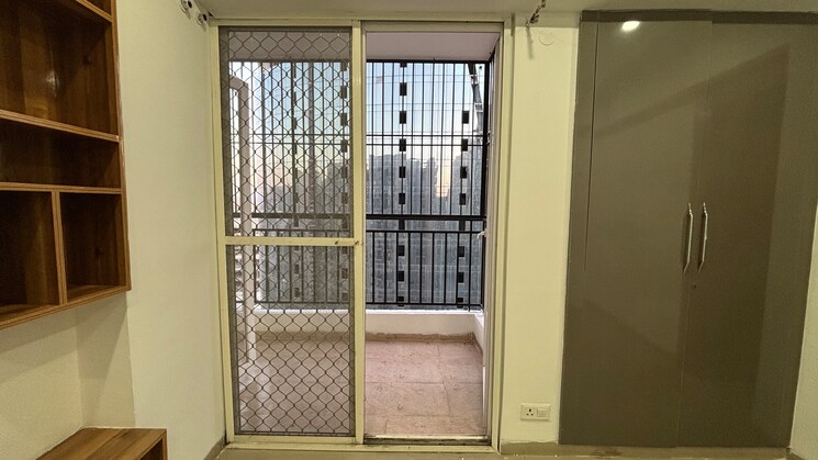 Room, nirala-estate 3.5 Bedroom 1760 Sq.Ft. Apartment In Tech Zone 4 Greater Noida Greater Noida 8771112