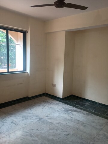 Furnished Amenities in 1 BHK Apartment at Hiranandani Estate Capri, Ghodbunder Road – for Rent