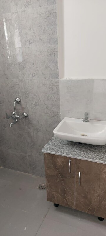 Bathroom in 2 BHK Apartment at Suncity Avenue 76, Sector 76 – for Sale