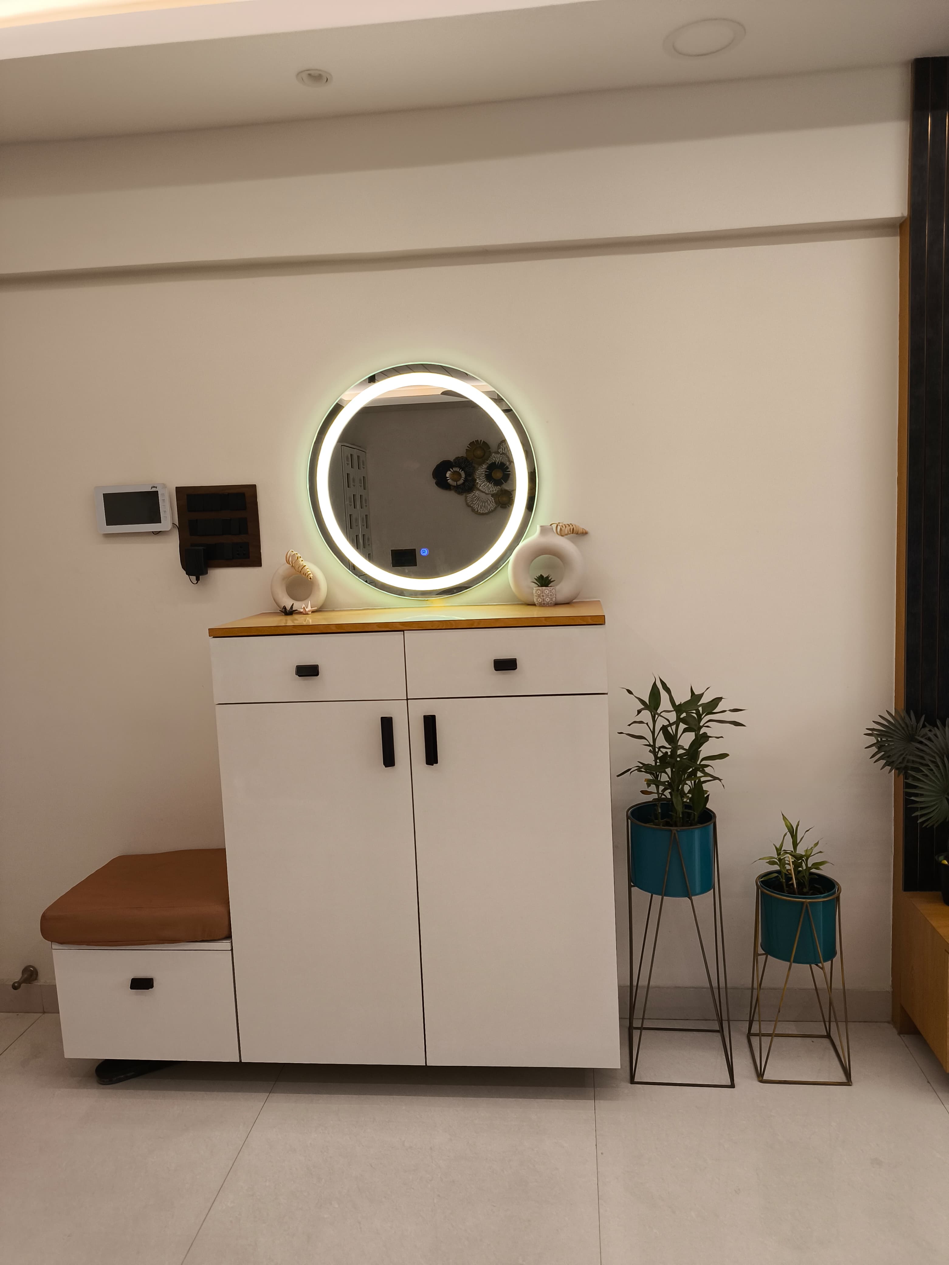 2 BHK Apartment For Rent in Kalpataru Paramount