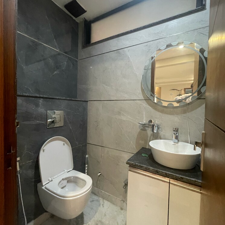 Bathroom, bptp-amstoria-country-floor 3 Bedroom 2500 Sq.Ft. Villa In Sector 102 Gurgaon 8771170