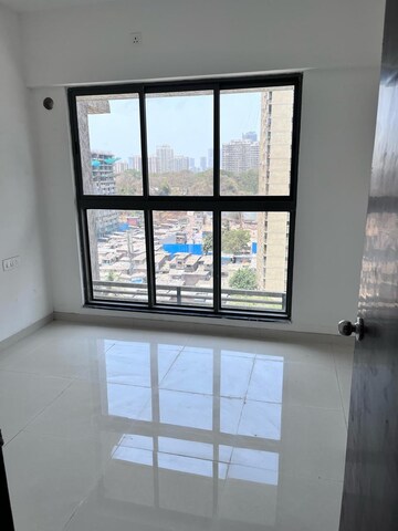 Room in 2 BHK Apartment at UK Iridium Tower 2, Kandivali East – for Sale
