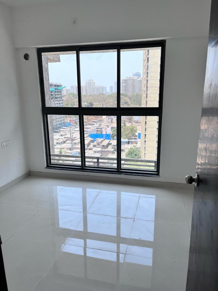 Room, uk-iridium-tower-2 2 Bedroom 544 Sq.Ft. Apartment In Kandivali East Mumbai 8771147