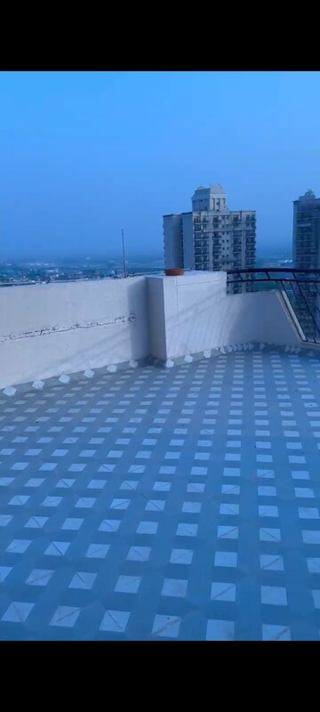 Swimming Pool in 3 BHK Penthouse at CRC Sublimis, Sector 1 Greater Noida – for Rent