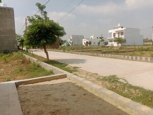  Plot For Sale in Gwalior Road