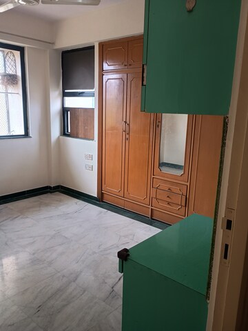 Room in 1 BHK Apartment at Hiranandani Estate Oyster, Ghodbunder Road – for Sale