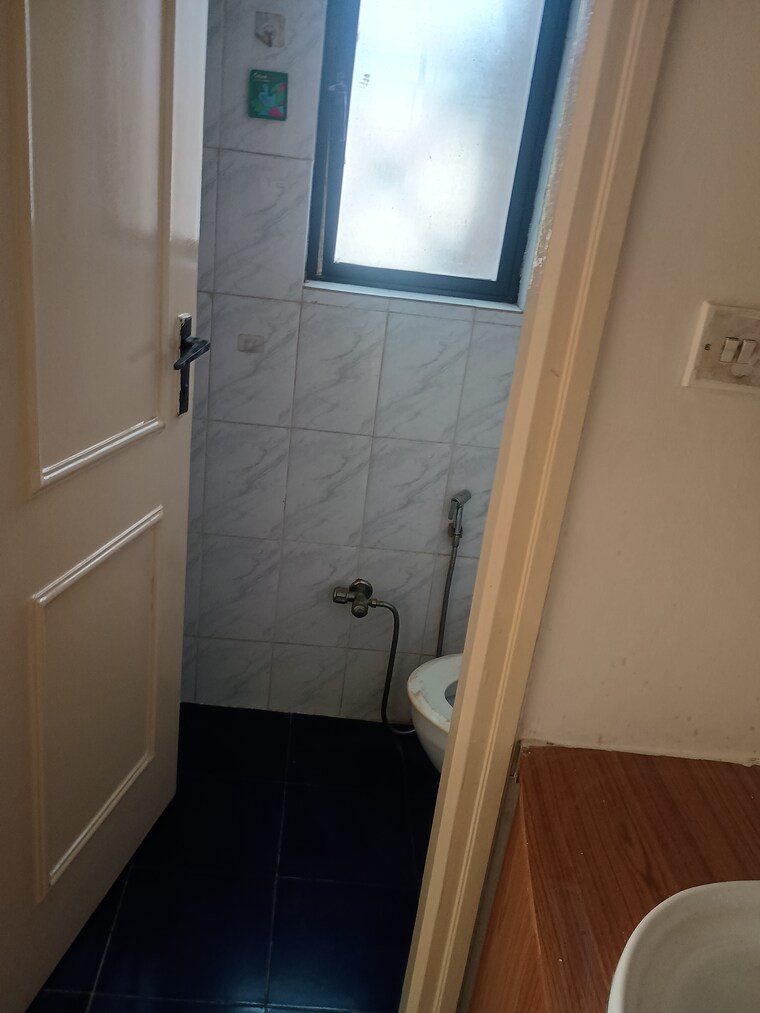 Bathroom, hiranandani-estate-oyster 1 Bedroom 545 Sq.Ft. Apartment In Ghodbunder Road Thane 8771183