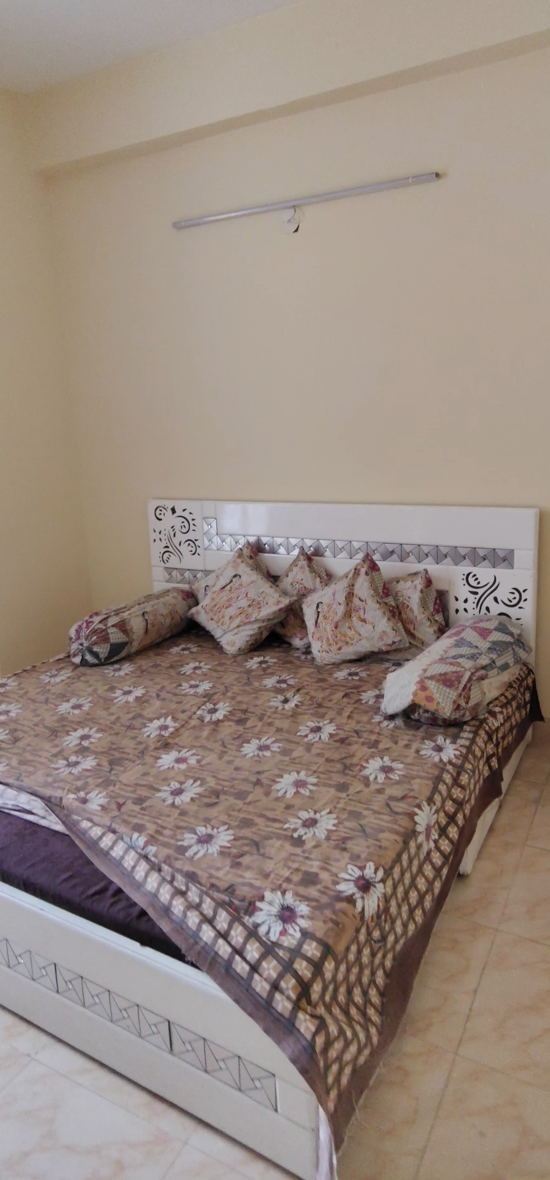 2 BHK Apartment For Rent in Adore Happy Homes