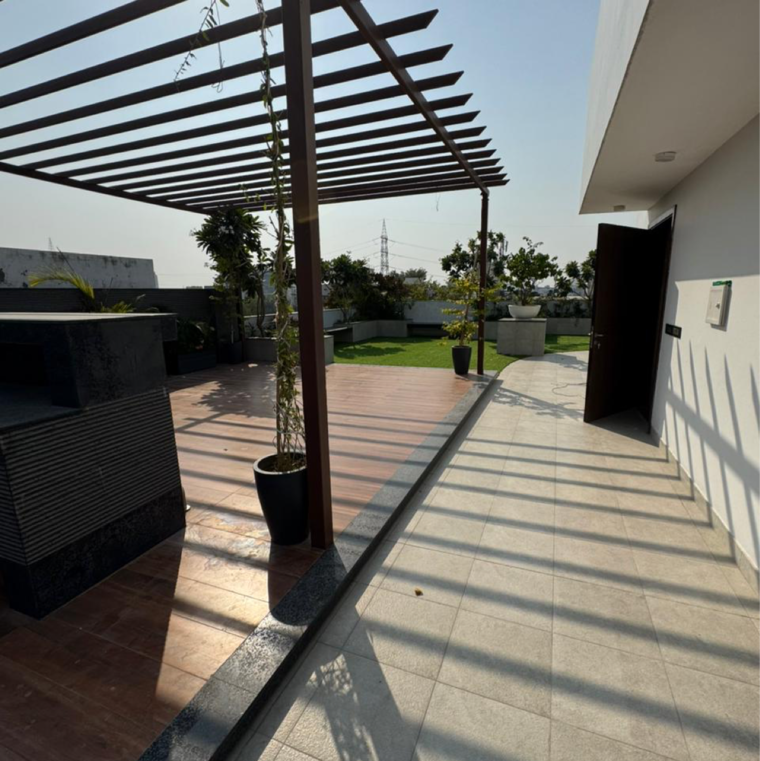 Terrace, ansal-sushant-lok-i 4 Bedroom 502 Sq.Yd. Builder Floor In Sector 43 Gurgaon 8771232