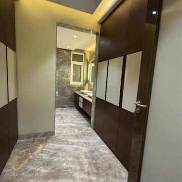 Bathroom in 4 BHK Builder Floor at Ansal Sushant Lok I, Sector 43 – for Sale