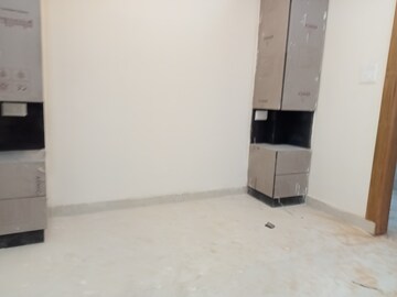 Room in 2 BHK Builder Floor at Palam Colony – for Sale