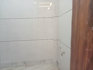 Furnished Amenities in 2 BHK Builder Floor at Palam Colony – for Sale