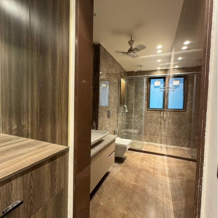 Bathroom, ansal-sushant-lok-i 4 Bedroom 418 Sq.Yd. Builder Floor In Sector 43 Gurgaon 8771414