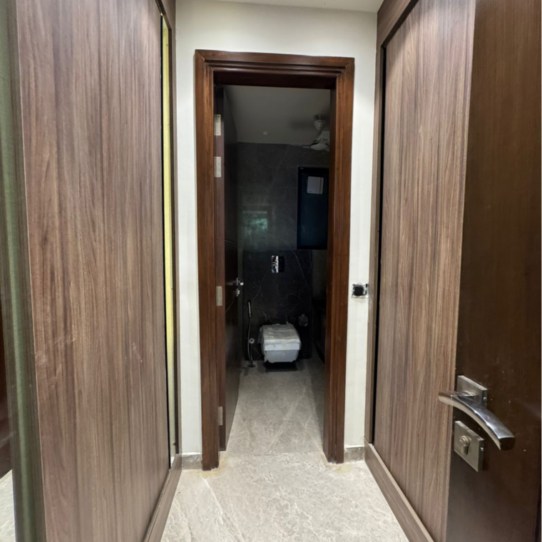 Bathroom, ansal-sushant-lok-i 4 Bedroom 418 Sq.Yd. Builder Floor In Sector 43 Gurgaon 8771414