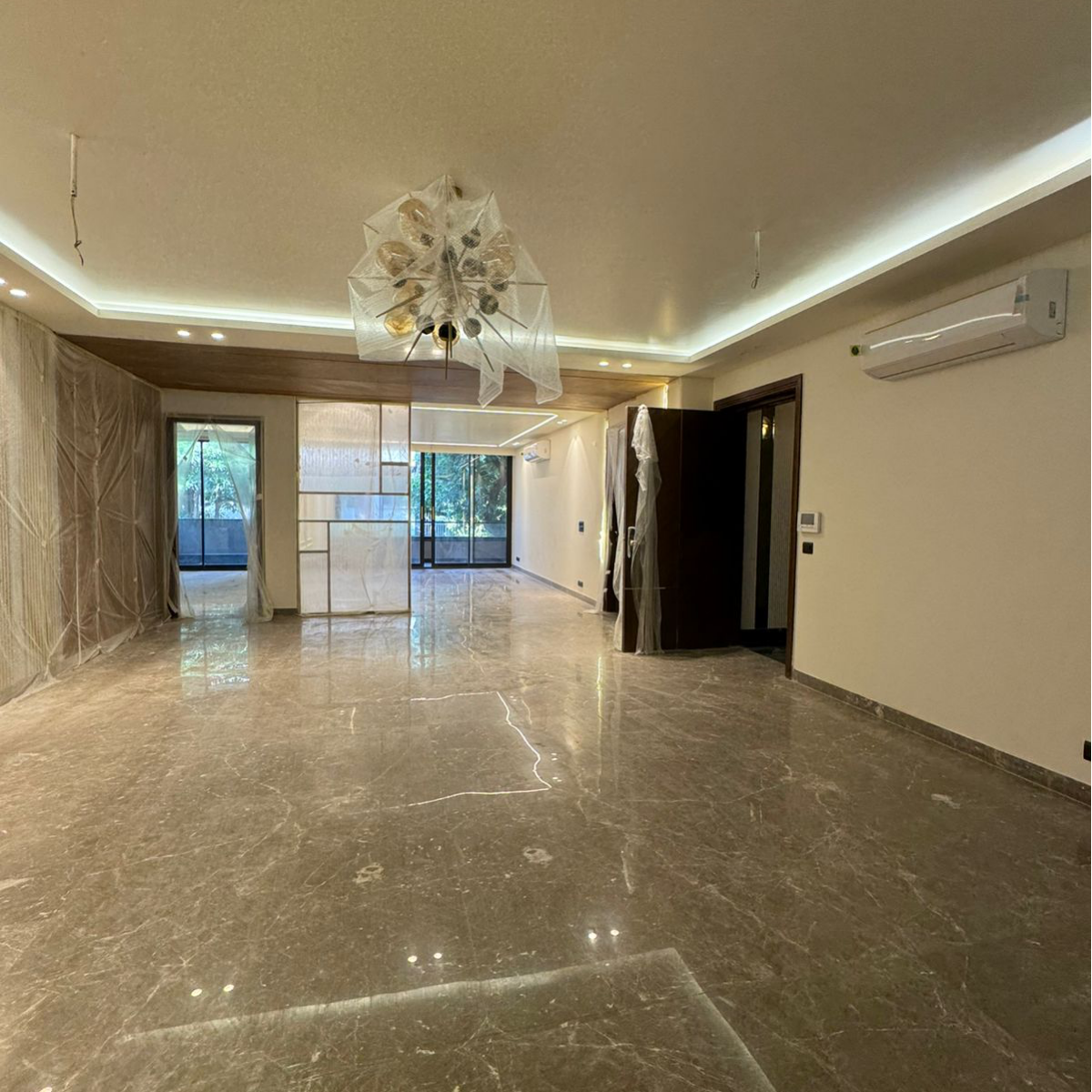 4 BHK + Pooja Room,Servant Room,Study Room Builder Floor For Sale in Ansal Sushant Lok I