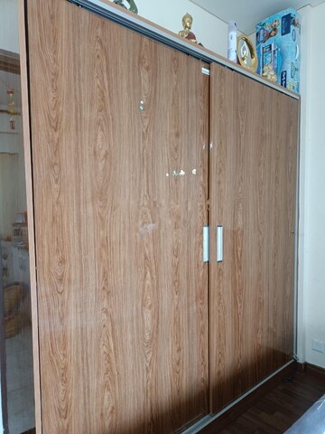 Furnished Amenities in 2 BHK Apartment at Suncity Avenue 76, Sector 76 – for Rent