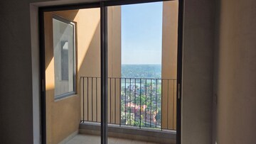 Room in 2 BHK Apartment at Godrej Seven, Joka – for Sale