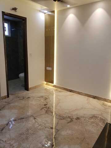 2 BHK Builder Floor For Sale in Shiv Nagar