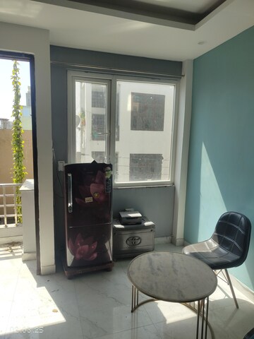Living Room in 1 BHK Apartment at Ansal Sushant Floors, Sushant Lok ii – for Rent
