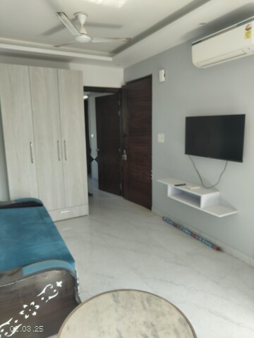 Parking in 1 BHK Apartment at Ansal Sushant Floors, Sushant Lok ii – for Rent