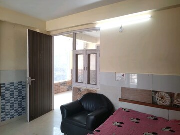 Bedroom in 3 BHK Builder Floor at Stellar Sigma Villas, Sigma Iv Greater Noida – for Rent