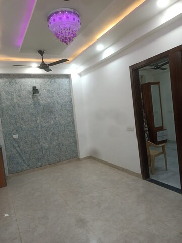 Room in 1 BHK Apartment at Vasundhara Sector 1 – for Rent