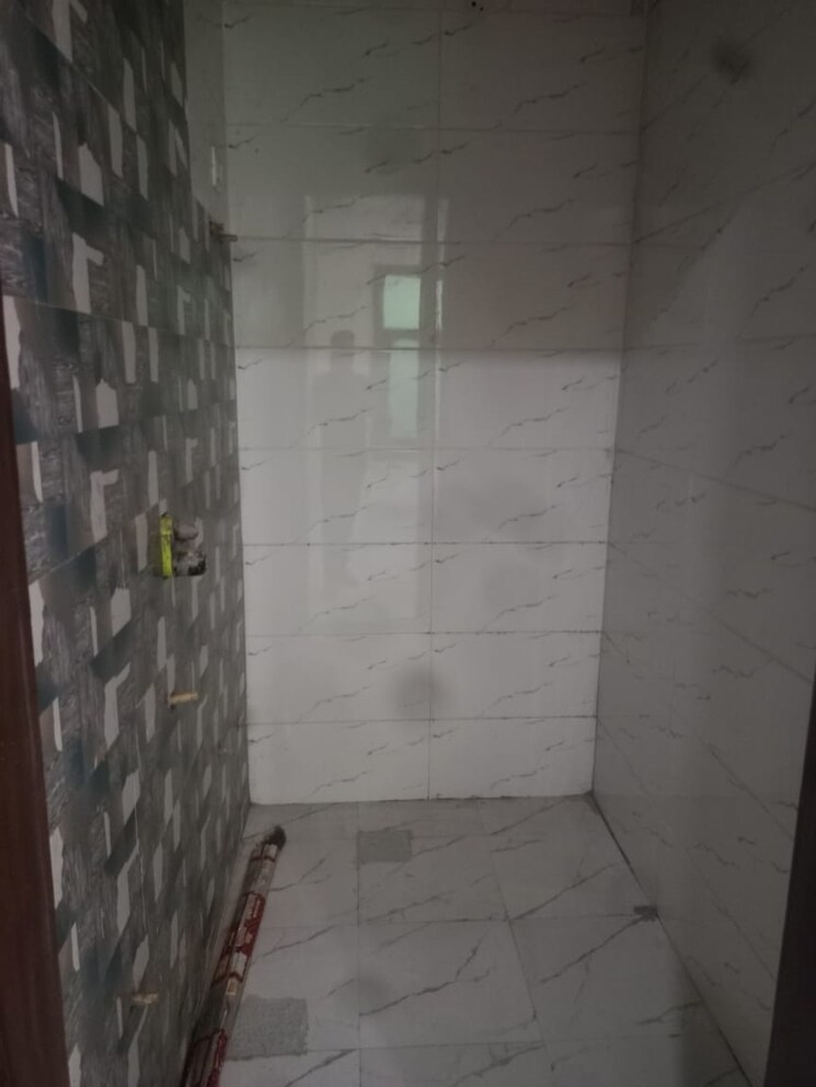Bathroom, vasundhara sector 1 2 Bedroom 1150 Sq.Ft. Apartment In Vasundhara Sector 1 Ghaziabad 8771665